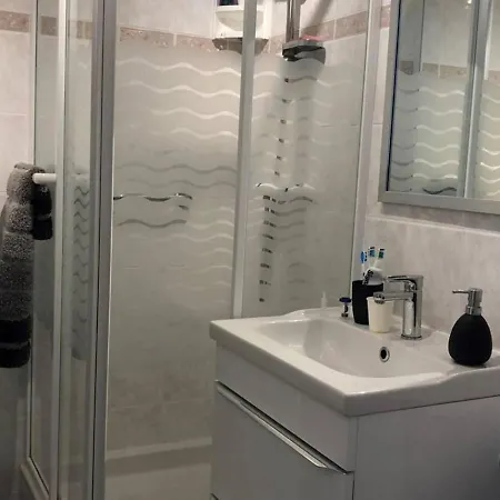 Moderne, Climatise, Quartier Calme, Proche Commodites, Avec Parking Privatif - Fr-1-723-17 アグド